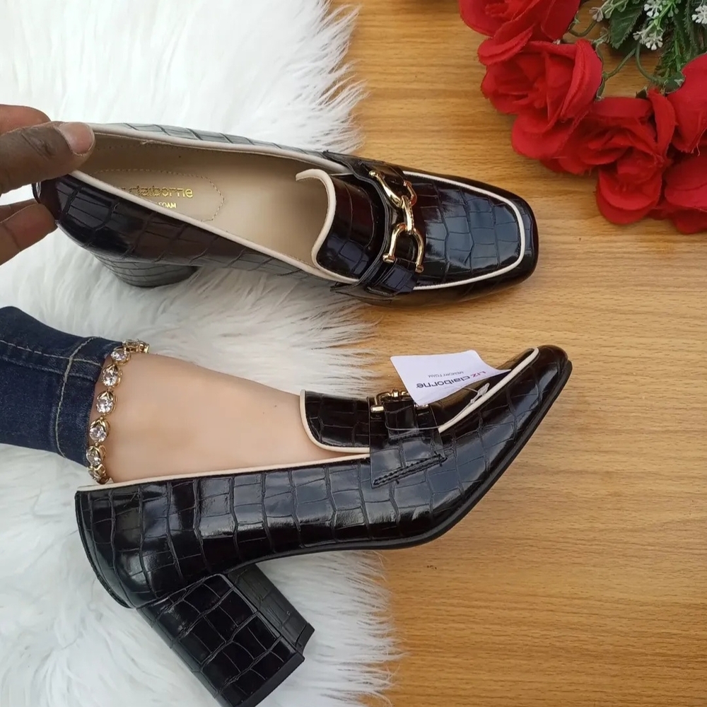 Liz Claibourne Black Croc-Embossed Loafers